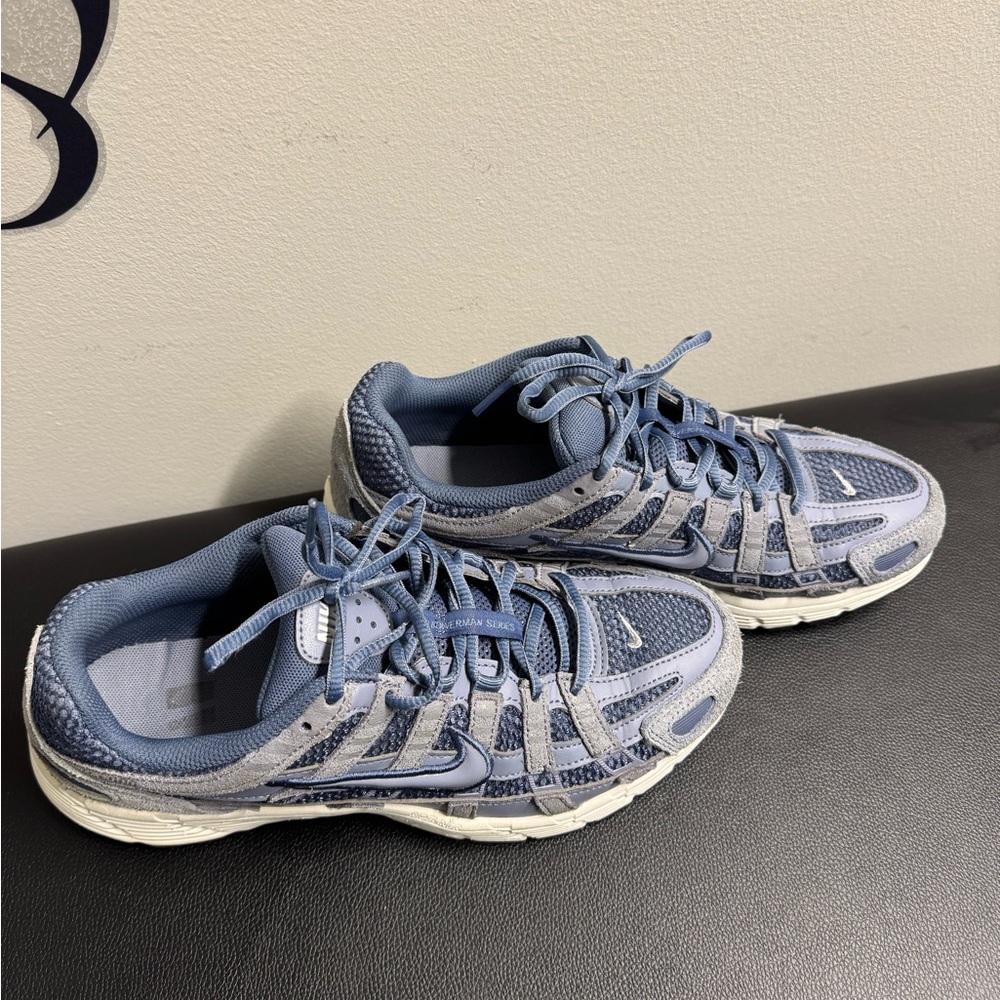 Nike Women's Gray and White Sneakers